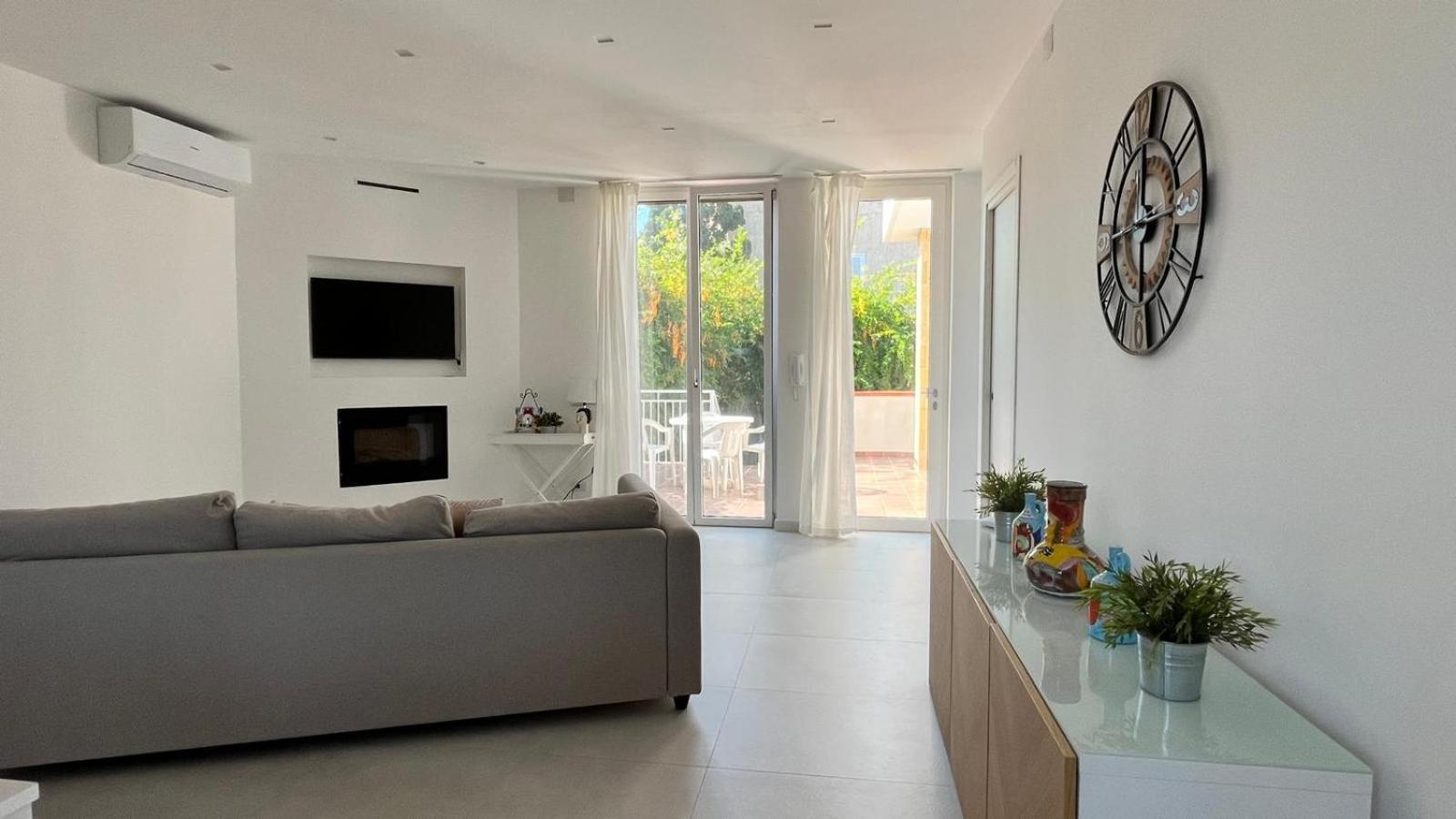 Villa Capri Holiday Home Campofelice Di Roccella Bagian luar foto